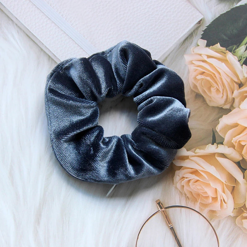 Scrunchie with zipper