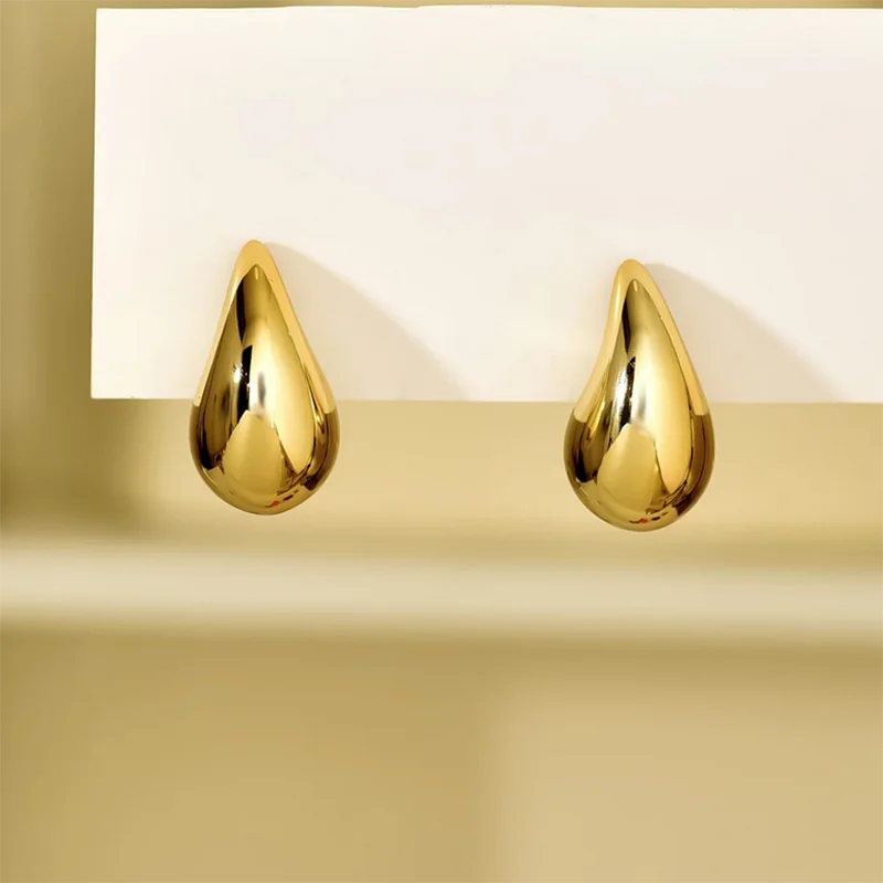 Vintage Earrings "Gold Drop"