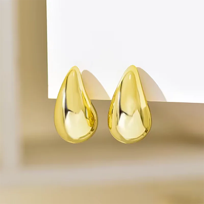 Vintage Earrings "Gold Drop"